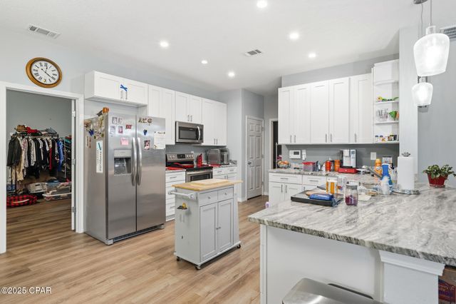 2012 N Pearl Street, Crestview, FL 32536