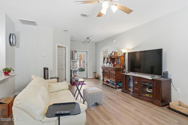 2012 N Pearl Street, Crestview, FL 32536