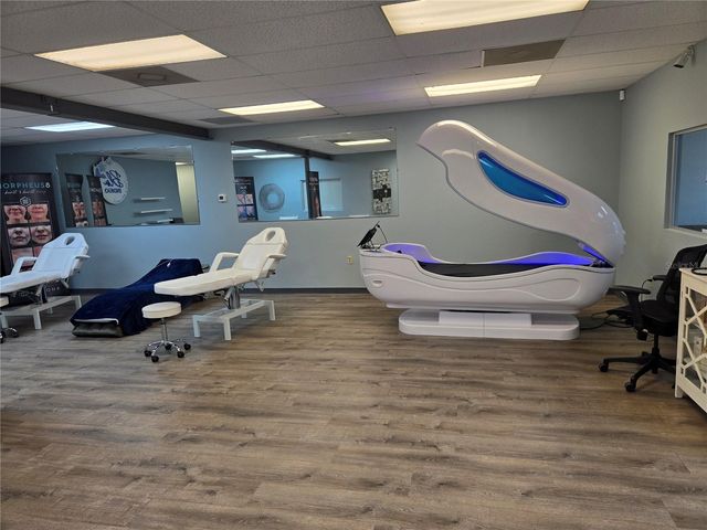 39924 US HIGHWAY 19 HIGHWAY N 39924, Tarpon Springs, FL 34689