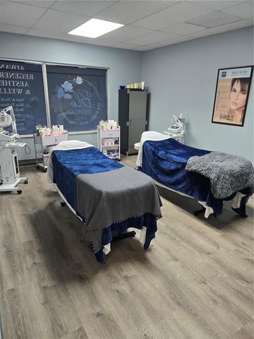 39924 US HIGHWAY 19 HIGHWAY N 39924, Tarpon Springs, FL 34689