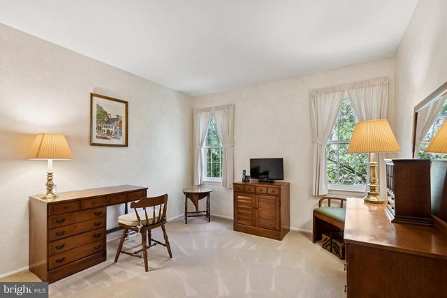 720 MAPLE CT, Moorestown, NJ 08057