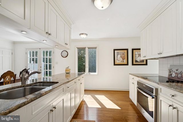 720 MAPLE CT, Moorestown, NJ 08057