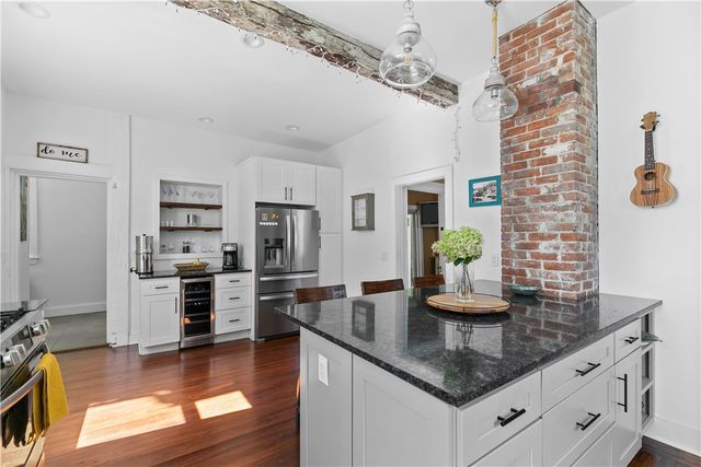 8 Johnson Court, Newport, RI 02840