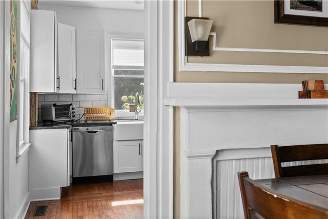 8 Johnson Court, Newport, RI 02840