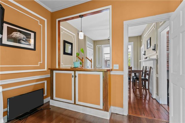 8 Johnson Court, Newport, RI 02840