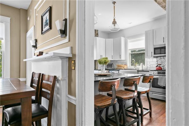 8 Johnson Court, Newport, RI 02840