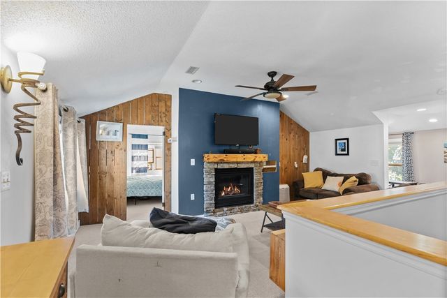 8 Johnson Court, Newport, RI 02840