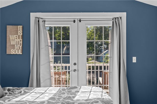 8 Johnson Court, Newport, RI 02840