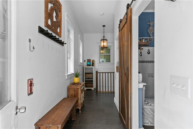8 Johnson Court, Newport, RI 02840