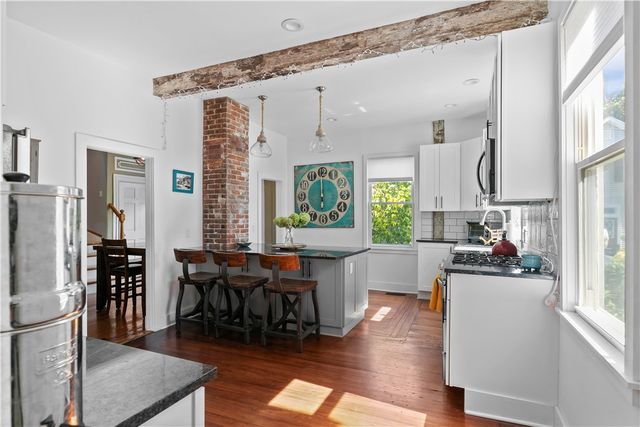 8 Johnson Court, Newport, RI 02840