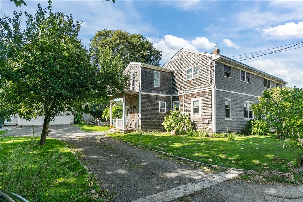 8 Johnson Court, Newport, RI 02840