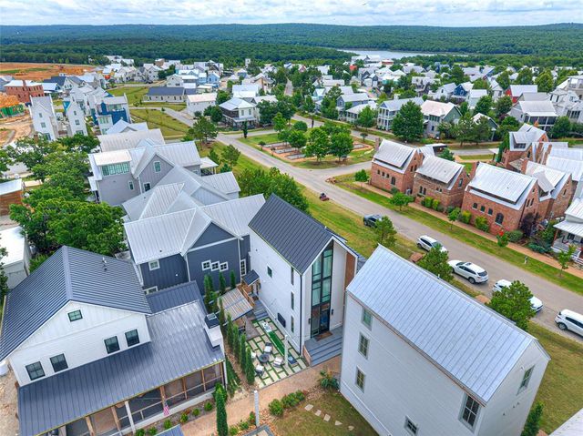 67 Lower Greenway A, Carlton Landing, OK 74432