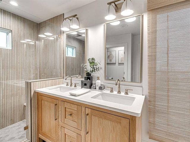 67 Lower Greenway A, Carlton Landing, OK 74432