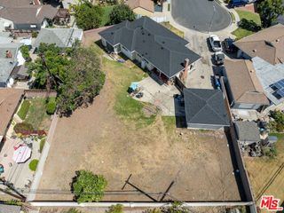 1953 Vuelta Grande Avenue, Long Beach, CA 90815