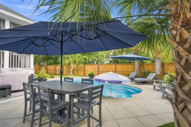 1723 Sailmaker Street, Charleston, SC 29492
