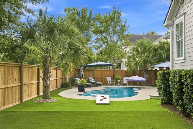 1723 Sailmaker Street, Charleston, SC 29492
