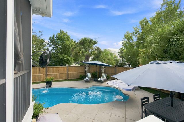 1723 Sailmaker Street, Charleston, SC 29492