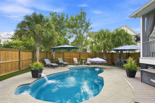 1723 Sailmaker Street, Charleston, SC 29492