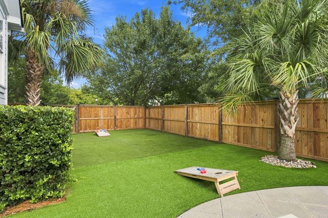 1723 Sailmaker Street, Charleston, SC 29492