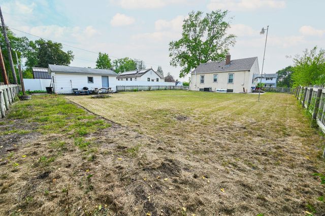 4631 2nd Street NE, Fridley, MN 55421