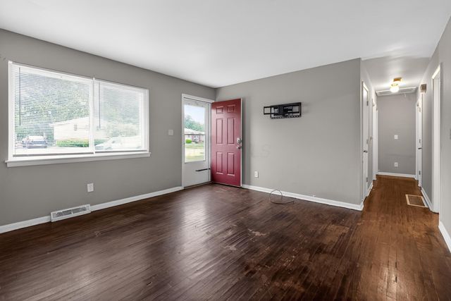 1340 Wick Court, Columbus, OH 43207
