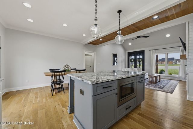 808 Timber Ln, Elizabethtown, KY 42701