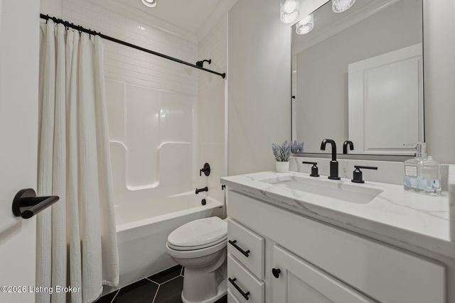 808 Timber Ln, Elizabethtown, KY 42701