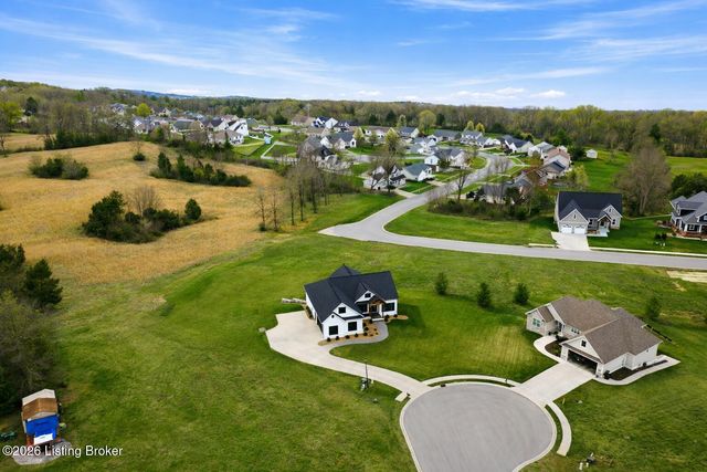 808 Timber Ln, Elizabethtown, KY 42701