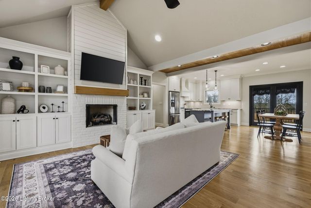 808 Timber Ln, Elizabethtown, KY 42701