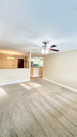 34 Newhall St 212, Lowell, MA 01852
