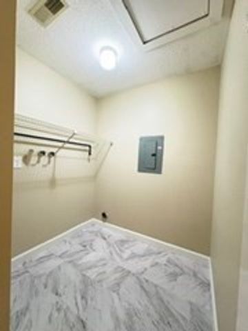34 Newhall St 212, Lowell, MA 01852