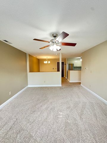 34 Newhall St 212, Lowell, MA 01852