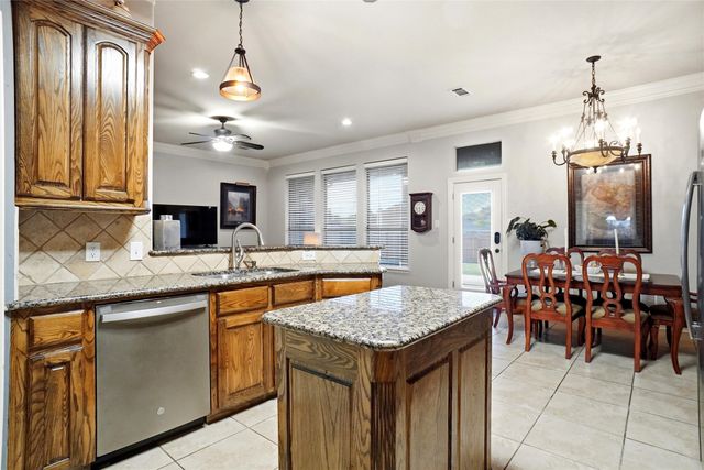 1012 Colonial Drive, Royse City, TX 75189