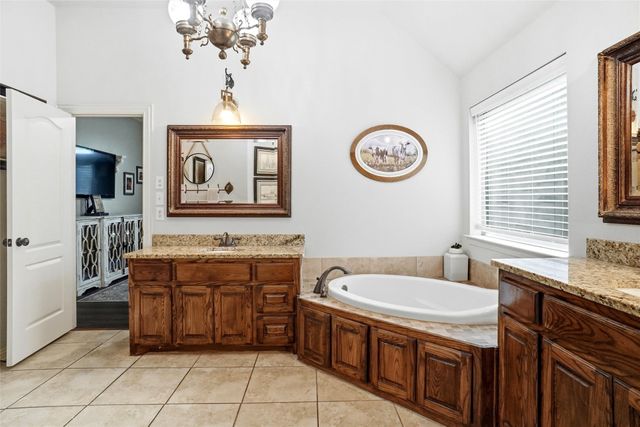 1012 Colonial Drive, Royse City, TX 75189