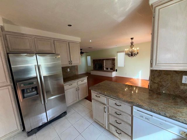 1136 Whispering Water, San Marcos, CA 92078