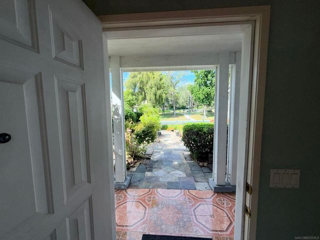 1136 Whispering Water, San Marcos, CA 92078