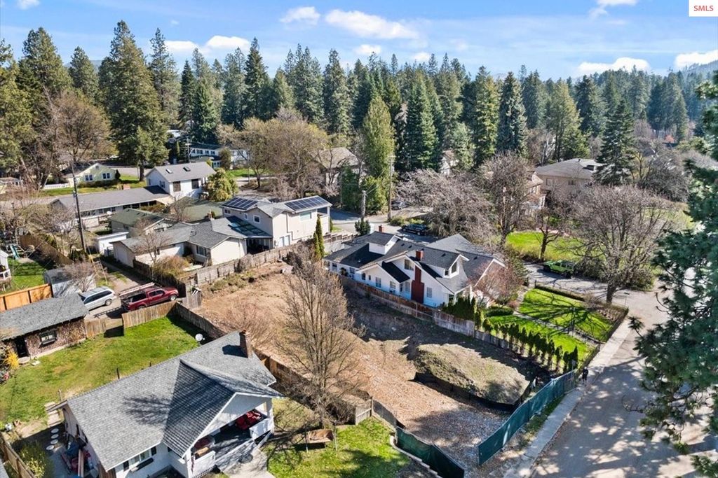 1107 E Lakeshore Dr, Coeur d'Alene, ID 83814 photo 14