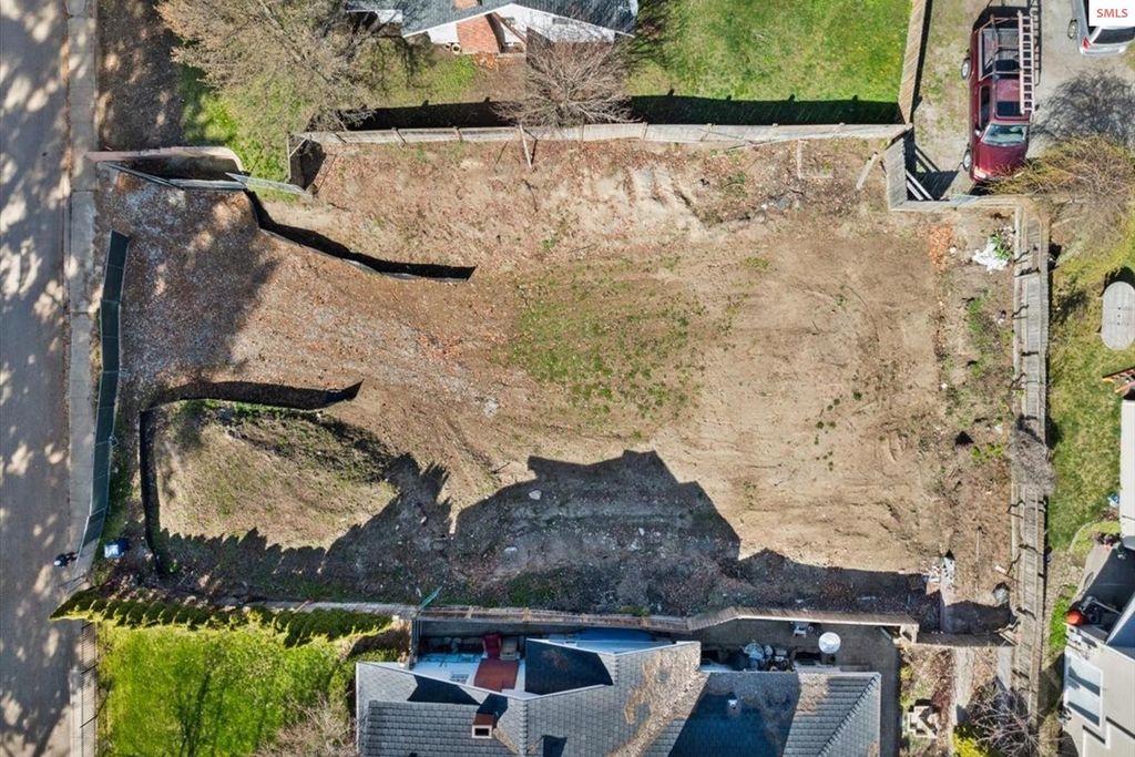 1107 E Lakeshore Dr, Coeur d'Alene, ID 83814 photo 18