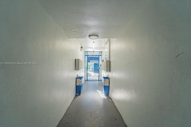 13201 Memorial Hwy, North Miami, FL 33161