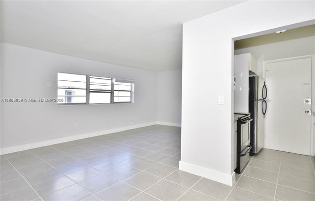 13201 Memorial Hwy, North Miami, FL 33161