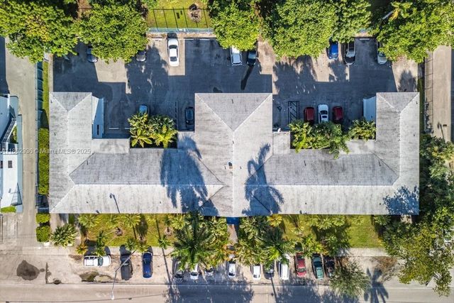 13201 Memorial Hwy, North Miami, FL 33161