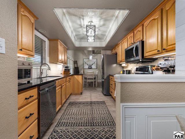 540 W Putter Dr, Pueblo West, CO 81007