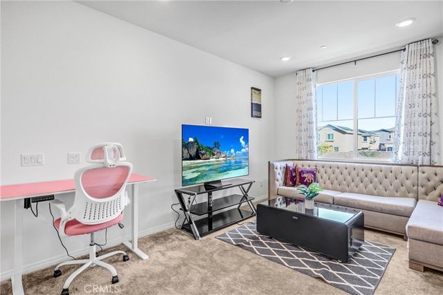 16681 Wyndham Lane 8, Fontana, CA 92336