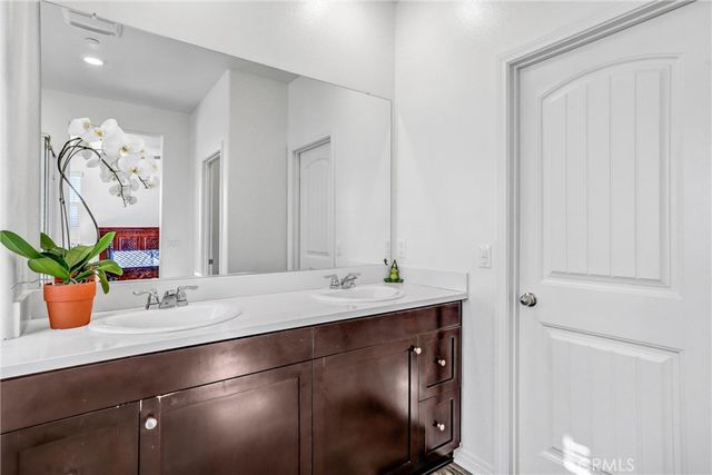 16681 Wyndham Lane 8, Fontana, CA 92336