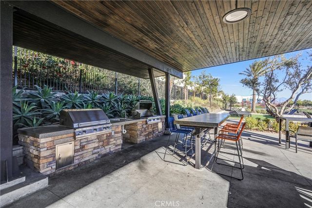 16681 Wyndham Lane 8, Fontana, CA 92336