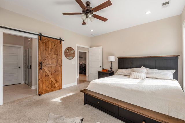 1130 Malinda Ln, Greenbrier, TN 37073