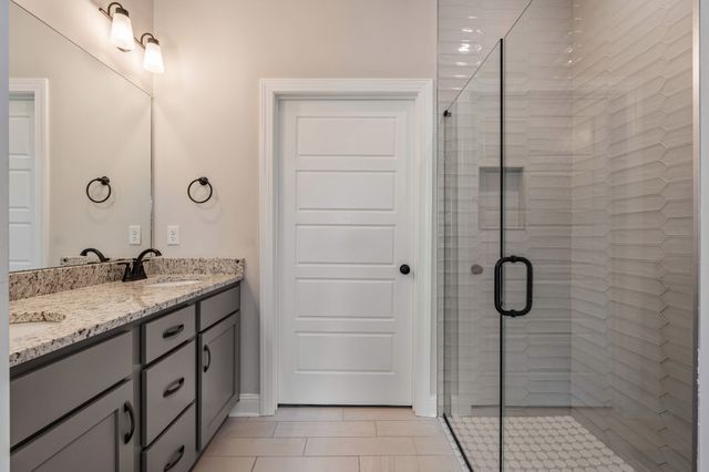1130 Malinda Ln, Greenbrier, TN 37073
