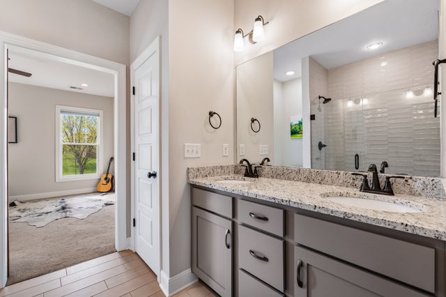 1130 Malinda Ln, Greenbrier, TN 37073
