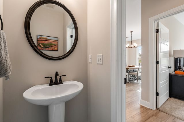 1130 Malinda Ln, Greenbrier, TN 37073