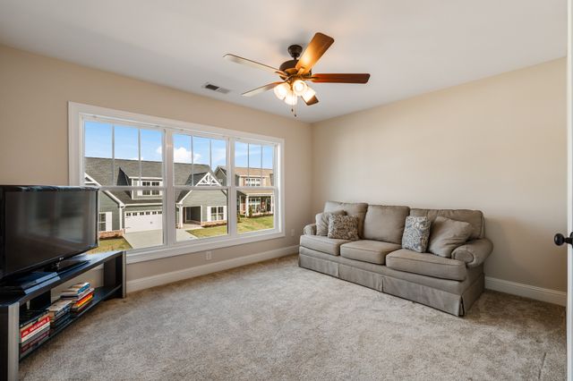 1130 Malinda Ln, Greenbrier, TN 37073